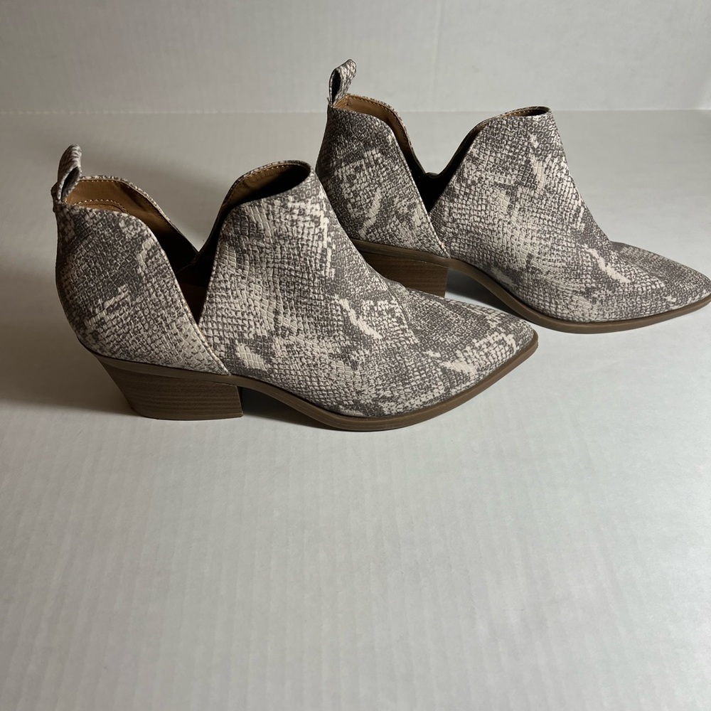 Universal Thread Snakeskin Pattern Ankle Booties - image 1